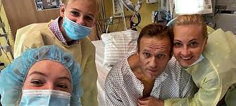 Navalni a l'hospital. 